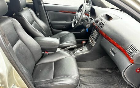 Toyota Avensis III рестайлинг, 2003 год, 780 000 рублей, 20 фотография
