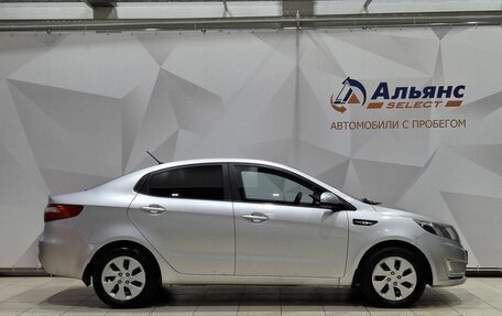 KIA Rio III рестайлинг, 2013 год, 450 000 рублей, 2 фотография