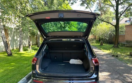 Volkswagen Tiguan II, 2018 год, 2 450 000 рублей, 7 фотография