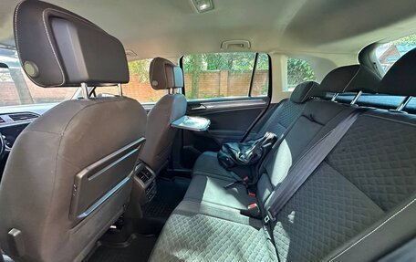 Volkswagen Tiguan II, 2018 год, 2 450 000 рублей, 18 фотография
