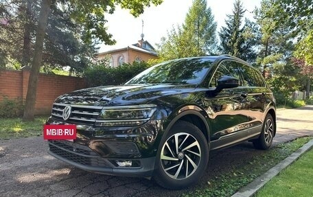 Volkswagen Tiguan II, 2018 год, 2 450 000 рублей, 39 фотография