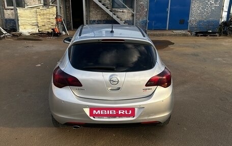 Opel Astra J, 2011 год, 550 000 рублей, 6 фотография
