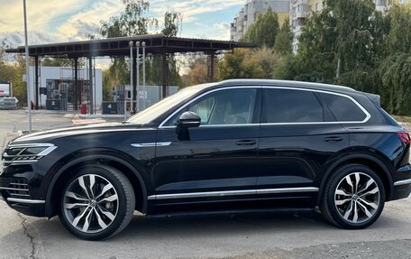 Volkswagen Touareg III, 2021 год, 5 990 000 рублей, 4 фотография