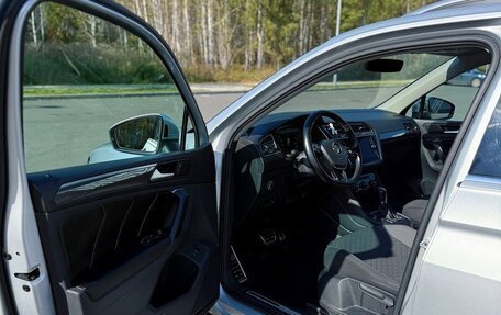 Volkswagen Tiguan II, 2018 год, 2 050 000 рублей, 6 фотография