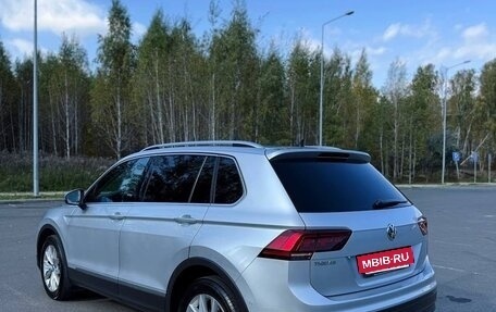Volkswagen Tiguan II, 2018 год, 2 050 000 рублей, 5 фотография