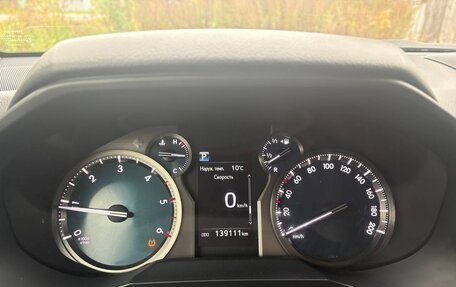 Toyota Land Cruiser Prado 150 рестайлинг 2, 2018 год, 4 100 000 рублей, 9 фотография
