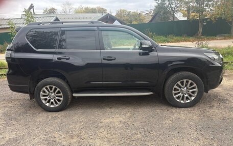 Toyota Land Cruiser Prado 150 рестайлинг 2, 2018 год, 4 100 000 рублей, 3 фотография