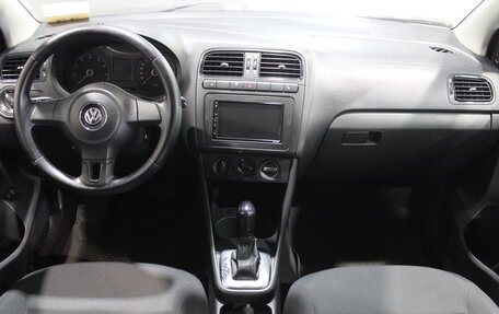 Volkswagen Polo VI (EU Market), 2011 год, 615 000 рублей, 9 фотография