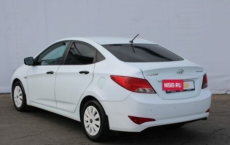 Hyundai Solaris II рестайлинг, 2015 год, 700 000 рублей, 6 фотография