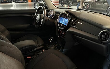 MINI Hatch, 2021 год, 2 350 000 рублей, 13 фотография