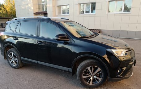 Toyota RAV4, 2017 год, 2 400 000 рублей, 3 фотография