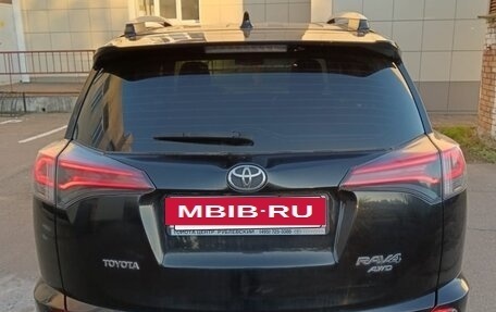 Toyota RAV4, 2017 год, 2 400 000 рублей, 12 фотография