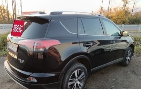 Toyota RAV4, 2017 год, 2 400 000 рублей, 14 фотография