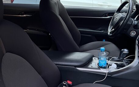 Toyota Camry, 2019 год, 2 450 000 рублей, 5 фотография