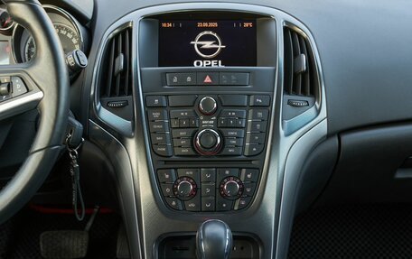 Opel Astra J, 2011 год, 1 050 000 рублей, 15 фотография