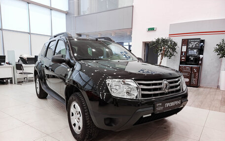 Renault Duster I рестайлинг, 2014 год, 869 000 рублей, 3 фотография
