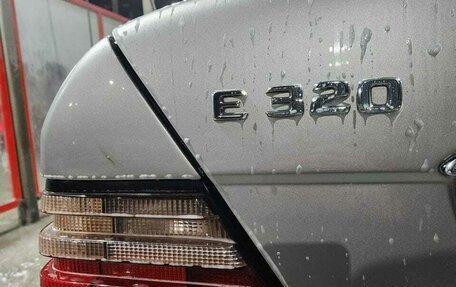 Mercedes-Benz E-Класс, 1992 год, 1 300 000 рублей, 5 фотография