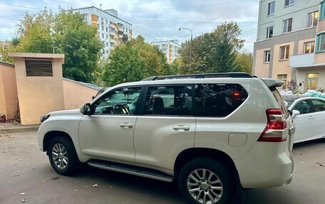 Toyota Land Cruiser Prado 150 рестайлинг 2, 2015 год, 4 100 000 рублей, 3 фотография