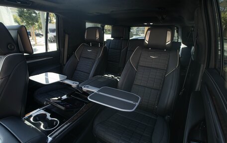 Cadillac Escalade V, 2025 год, 21 990 000 рублей, 2 фотография
