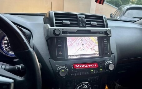 Toyota Land Cruiser Prado 150 рестайлинг 2, 2015 год, 4 100 000 рублей, 4 фотография