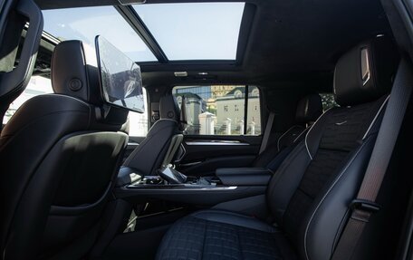 Cadillac Escalade V, 2025 год, 21 990 000 рублей, 18 фотография