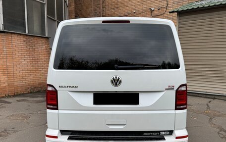 Volkswagen Multivan T6 рестайлинг, 2016 год, 3 350 000 рублей, 4 фотография