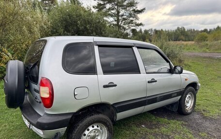 Chevrolet Niva I рестайлинг, 2003 год, 275 000 рублей, 4 фотография
