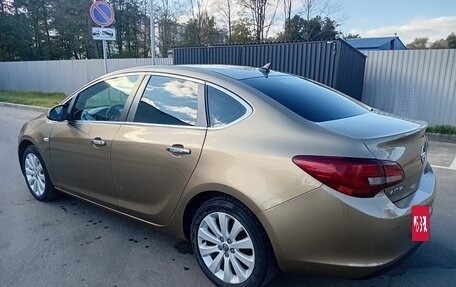 Opel Astra J, 2013 год, 690 000 рублей, 4 фотография