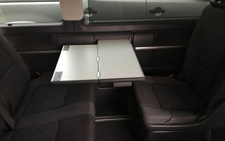 Volkswagen Multivan T5, 2014 год, 2 350 000 рублей, 5 фотография