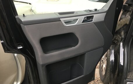 Volkswagen Multivan T5, 2014 год, 2 350 000 рублей, 10 фотография