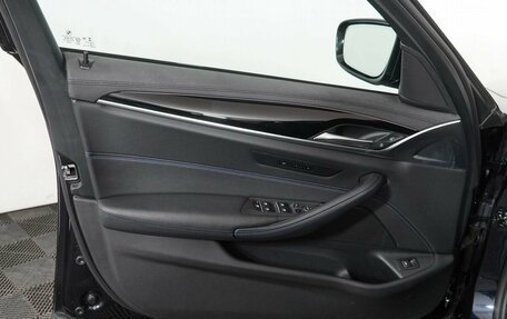 BMW 5 серия, 2021 год, 5 890 000 рублей, 10 фотография