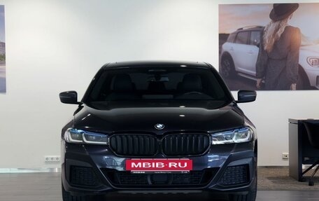 BMW 5 серия, 2021 год, 5 890 000 рублей, 2 фотография