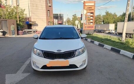 KIA Rio III рестайлинг, 2013 год, 550 000 рублей, 1 фотография