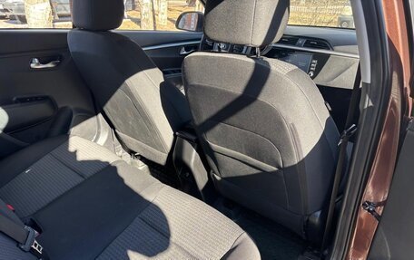 KIA Rio IV, 2021 год, 1 785 000 рублей, 12 фотография