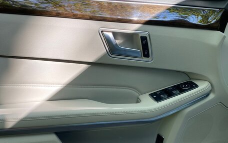 Mercedes-Benz E-Класс, 2014 год, 2 250 000 рублей, 21 фотография