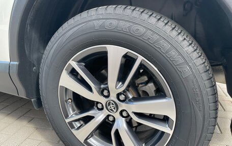 Toyota RAV4, 2017 год, 3 330 000 рублей, 13 фотография