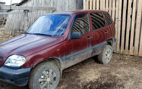 Chevrolet Niva I рестайлинг, 2004 год, 180 000 рублей, 4 фотография