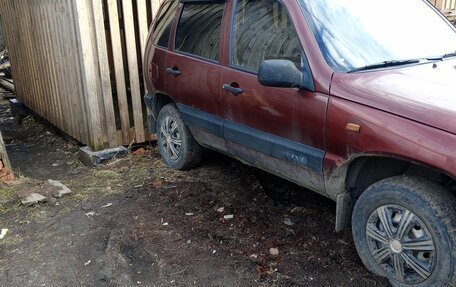 Chevrolet Niva I рестайлинг, 2004 год, 180 000 рублей, 5 фотография