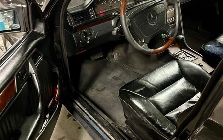 Mercedes-Benz E-Класс, 1994 год, 2 200 000 рублей, 6 фотография