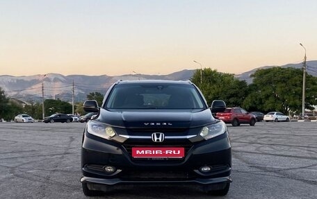 Honda Vezel, 2015 год, 1 290 000 рублей, 1 фотография