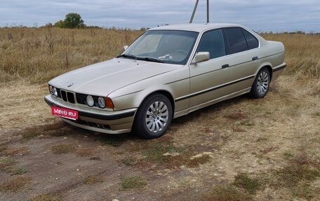 BMW 5 серия, 1988 год, 270 000 рублей, 1 фотография