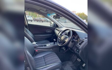 Honda Vezel, 2015 год, 1 290 000 рублей, 10 фотография