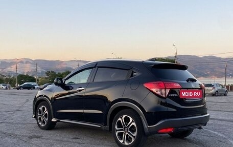 Honda Vezel, 2015 год, 1 290 000 рублей, 6 фотография