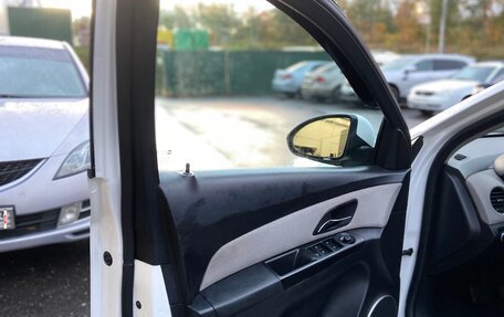 Chevrolet Cruze II, 2011 год, 680 000 рублей, 7 фотография