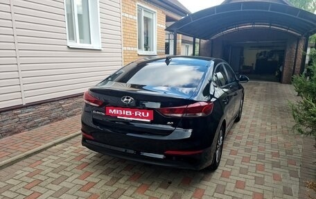 Hyundai Elantra VI рестайлинг, 2017 год, 1 750 000 рублей, 4 фотография