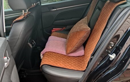 Hyundai Elantra VI рестайлинг, 2017 год, 1 750 000 рублей, 11 фотография