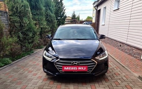 Hyundai Elantra VI рестайлинг, 2017 год, 1 750 000 рублей, 3 фотография