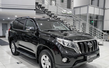 Toyota Land Cruiser Prado 150 рестайлинг 2, 2014 год, 2 950 000 рублей, 3 фотография