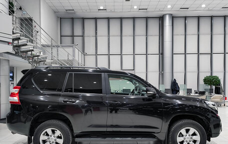 Toyota Land Cruiser Prado 150 рестайлинг 2, 2014 год, 2 950 000 рублей, 5 фотография