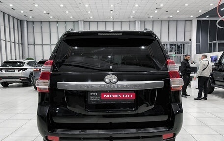 Toyota Land Cruiser Prado 150 рестайлинг 2, 2014 год, 2 950 000 рублей, 7 фотография
